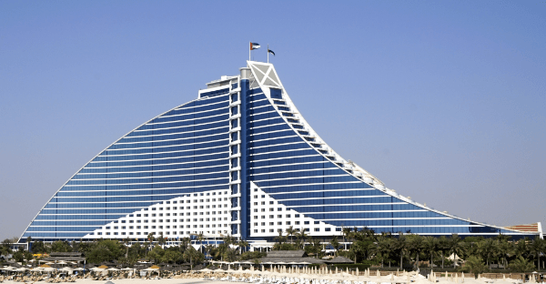 Energy efficiency: the key to hotel success this summer with Edison Next